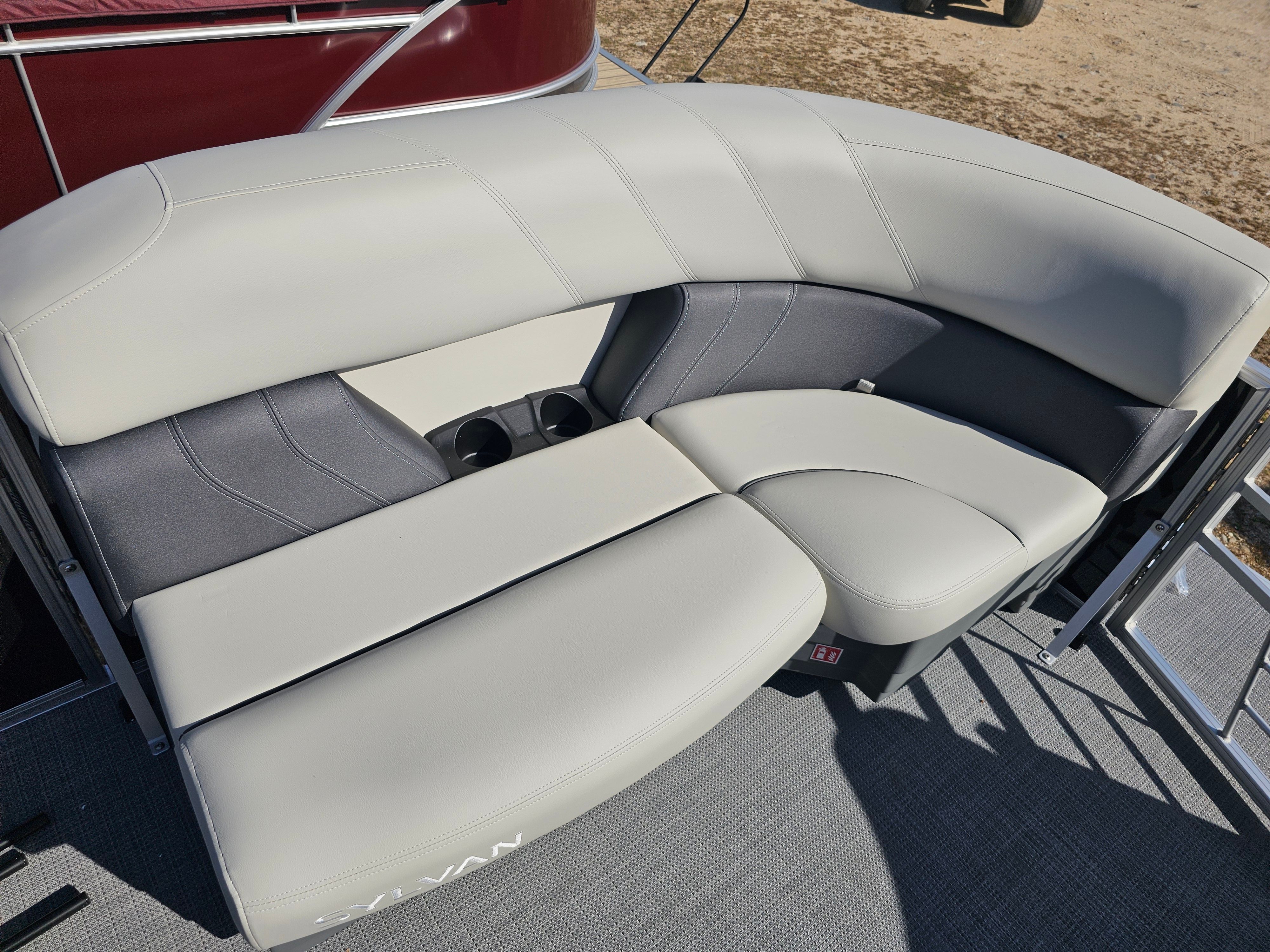 2026 Sylvan Mirage 8520 LZ - 6