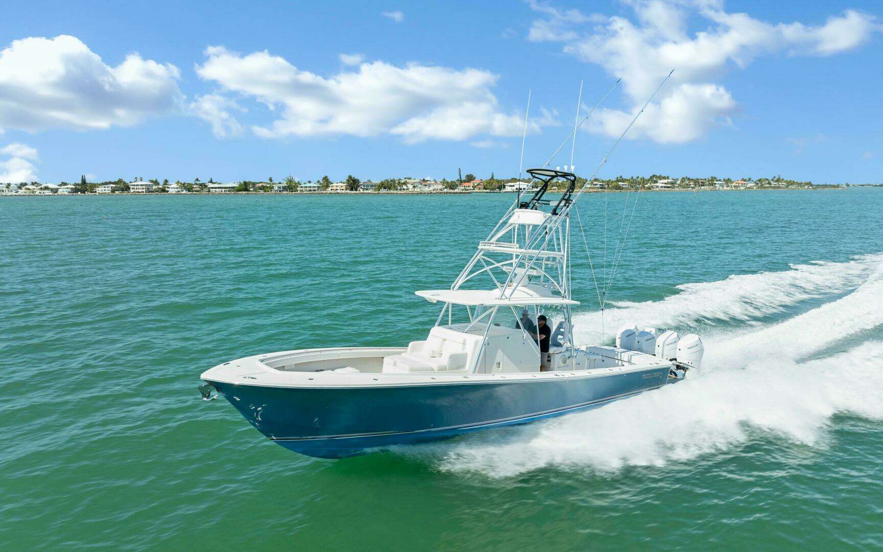 2018 Regulator 41 Center Console - Image 13