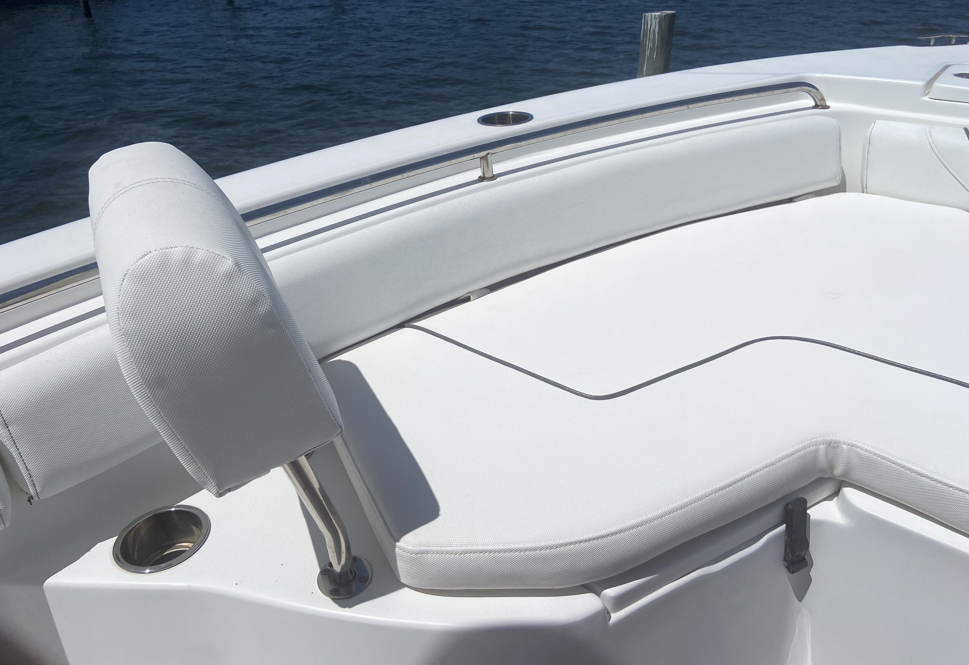 2017 Sea Hunt Ultra 225 - 4
