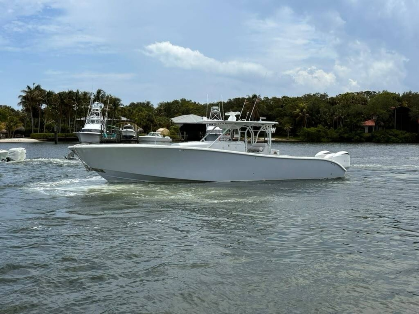 2014 Yellowfin 42 Offshore - Image 19