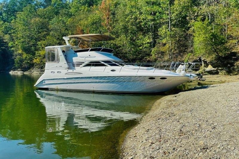 1996 Sea Ray 420 Aft Cabin