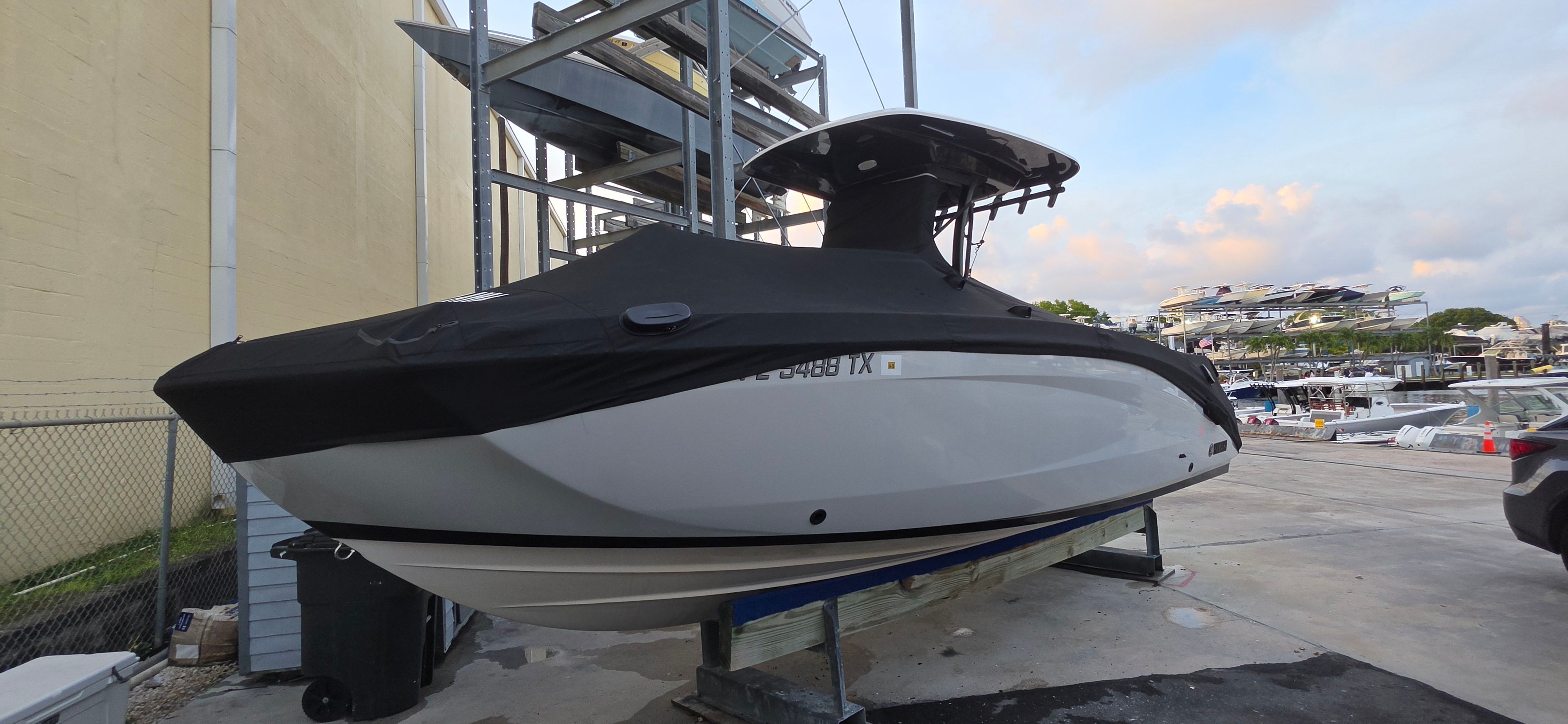 2024 Yamaha Boats 255 FSH Sport H - 24