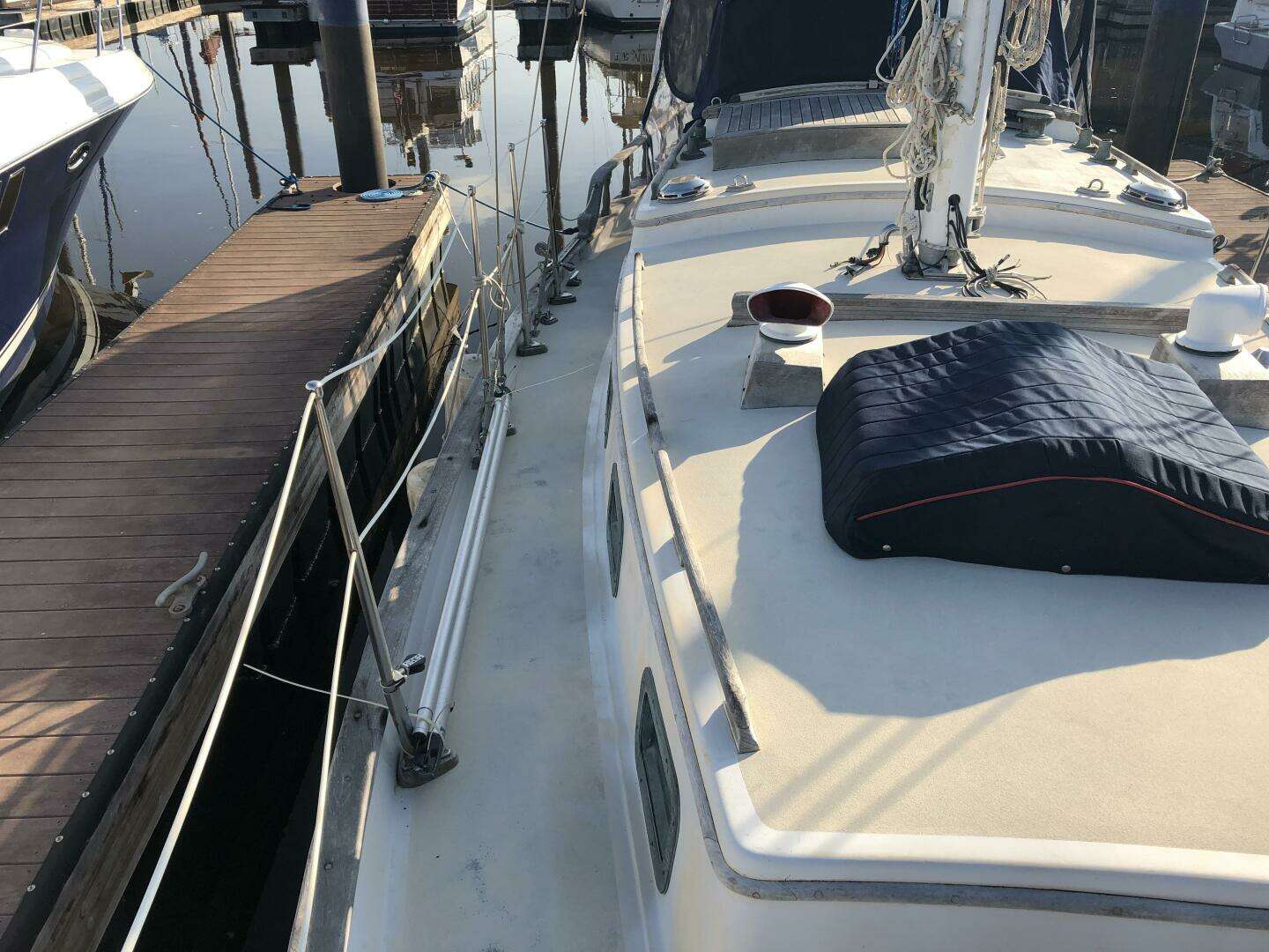 1987 Tayana Mariner 36 - Image 13