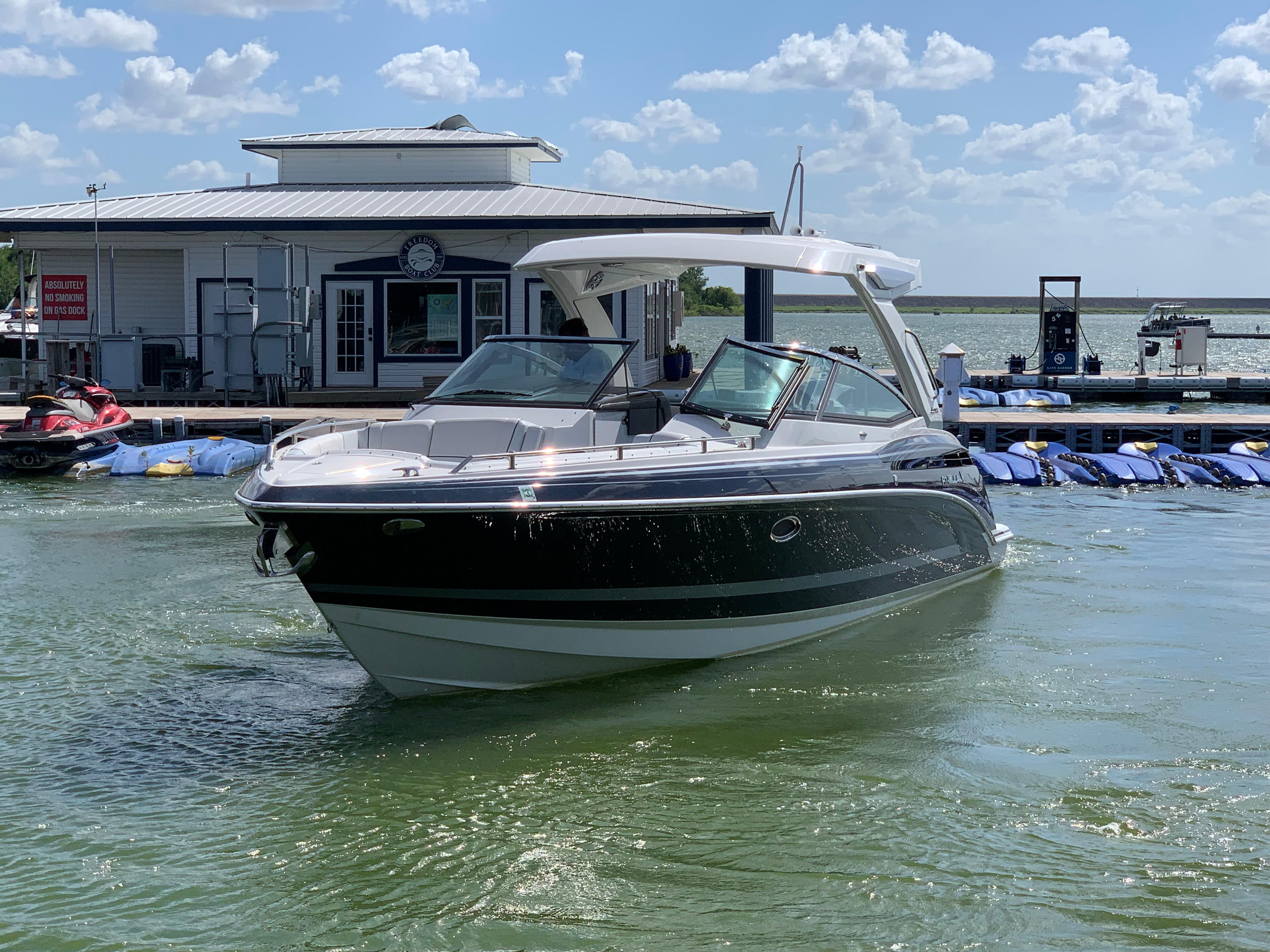 2020 Formula 330 Crossover Bowrider - 57