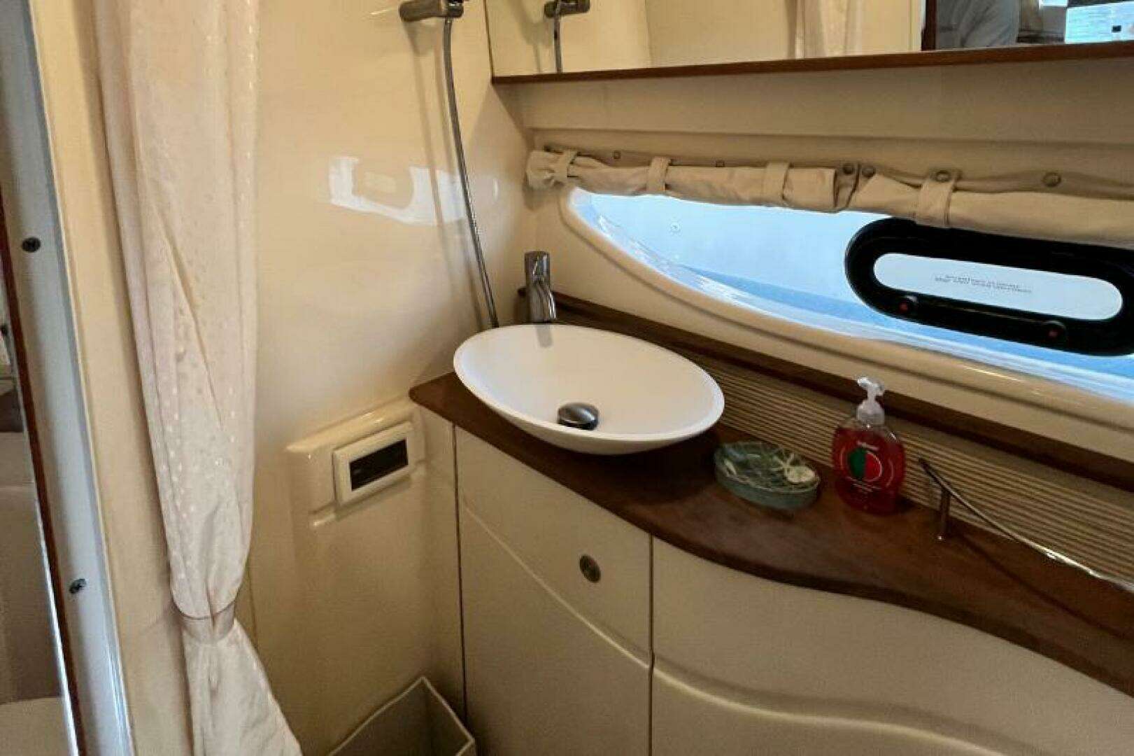 2014 Sea Ray Sundancer 350 - Image 20