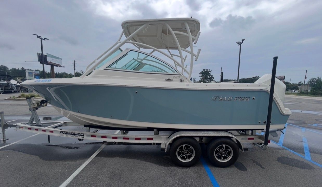 2023 Sailfish 245 DC - 7