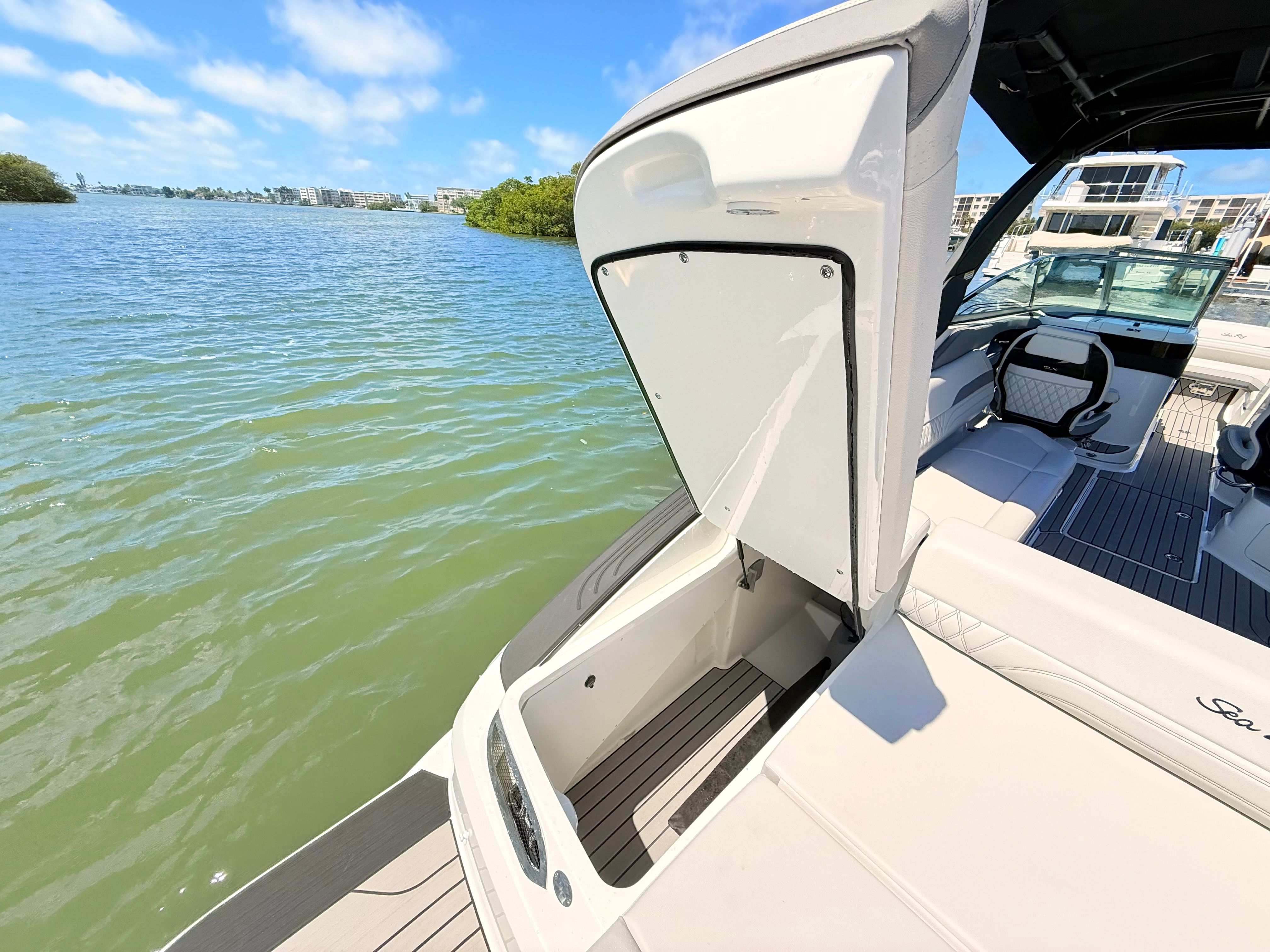 2026 Sea Ray SLX 280 Outboard - 28