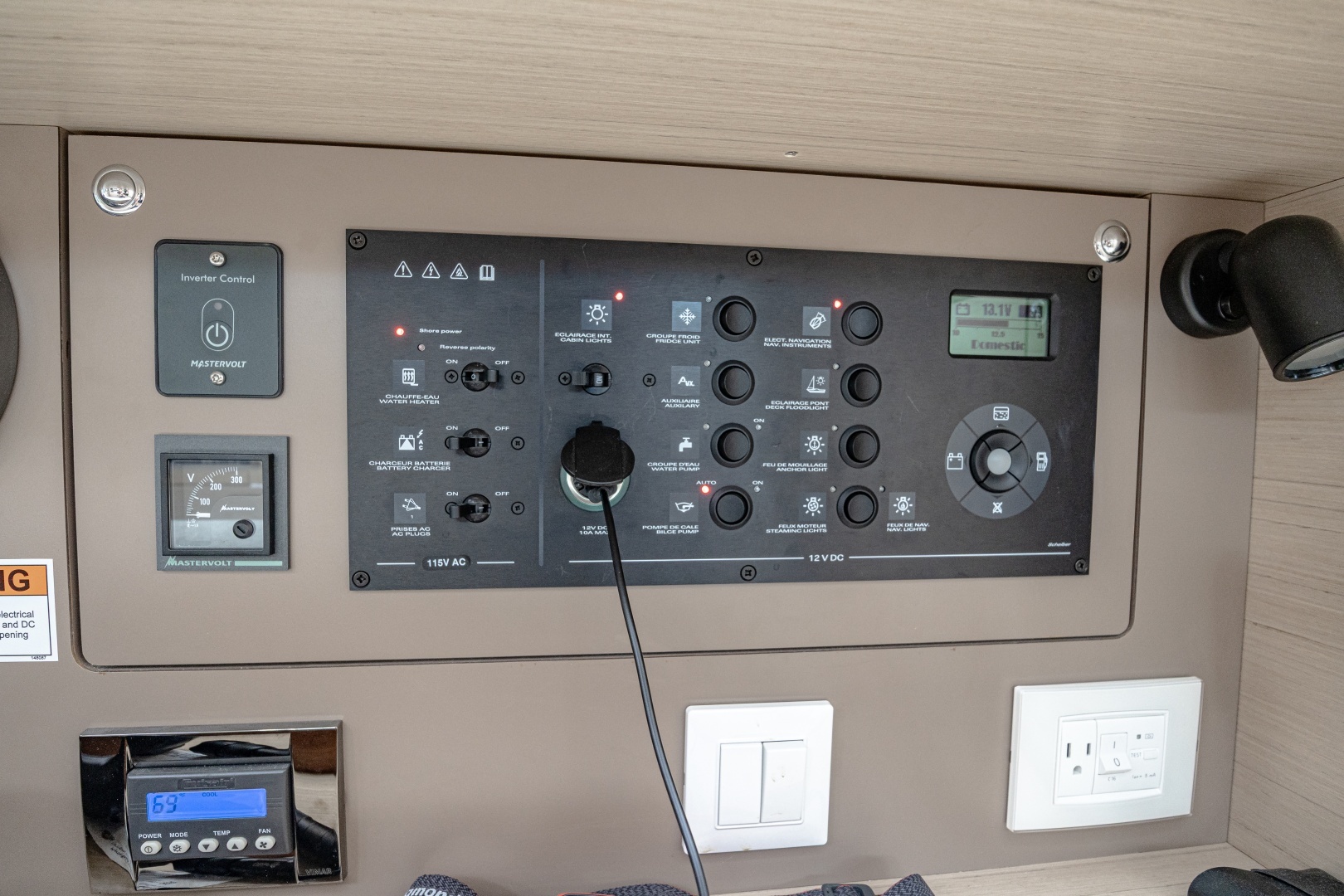 2023 Beneteau 38.1 - Image 13
