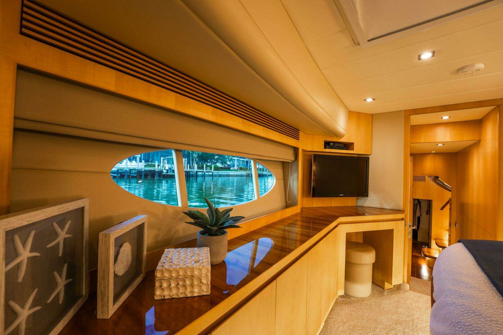 2013 Horizon PC60 - Image 25