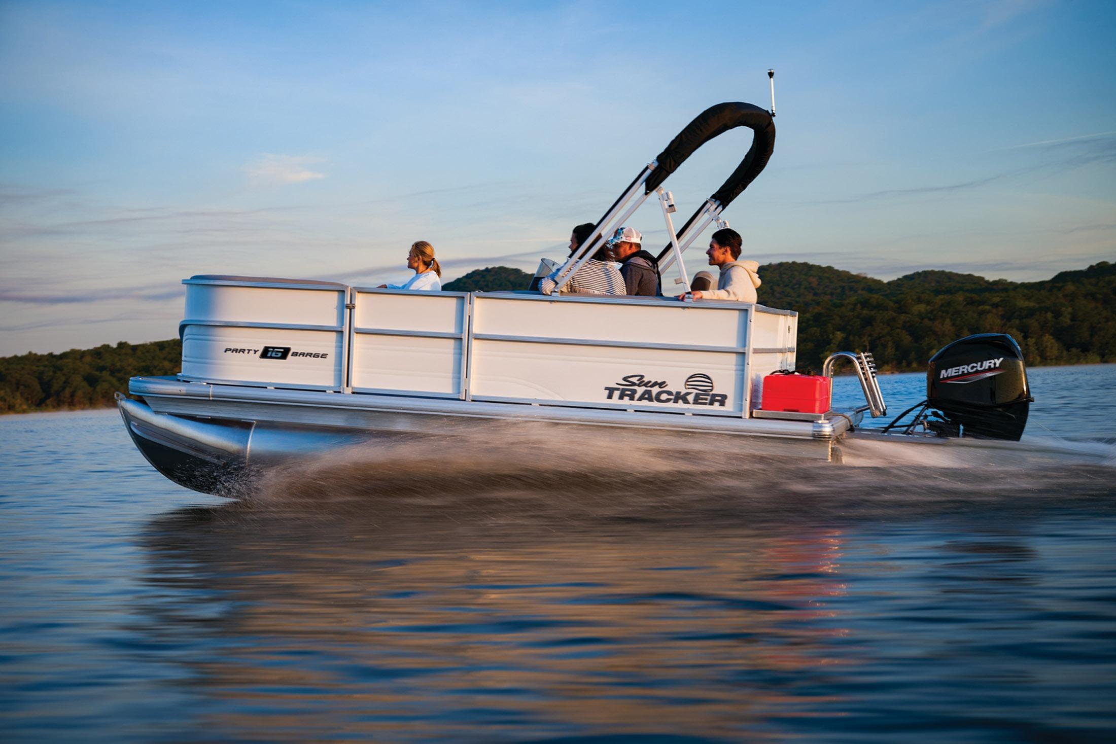 2026 Sun Tracker Party Barge 16 DLX - 5