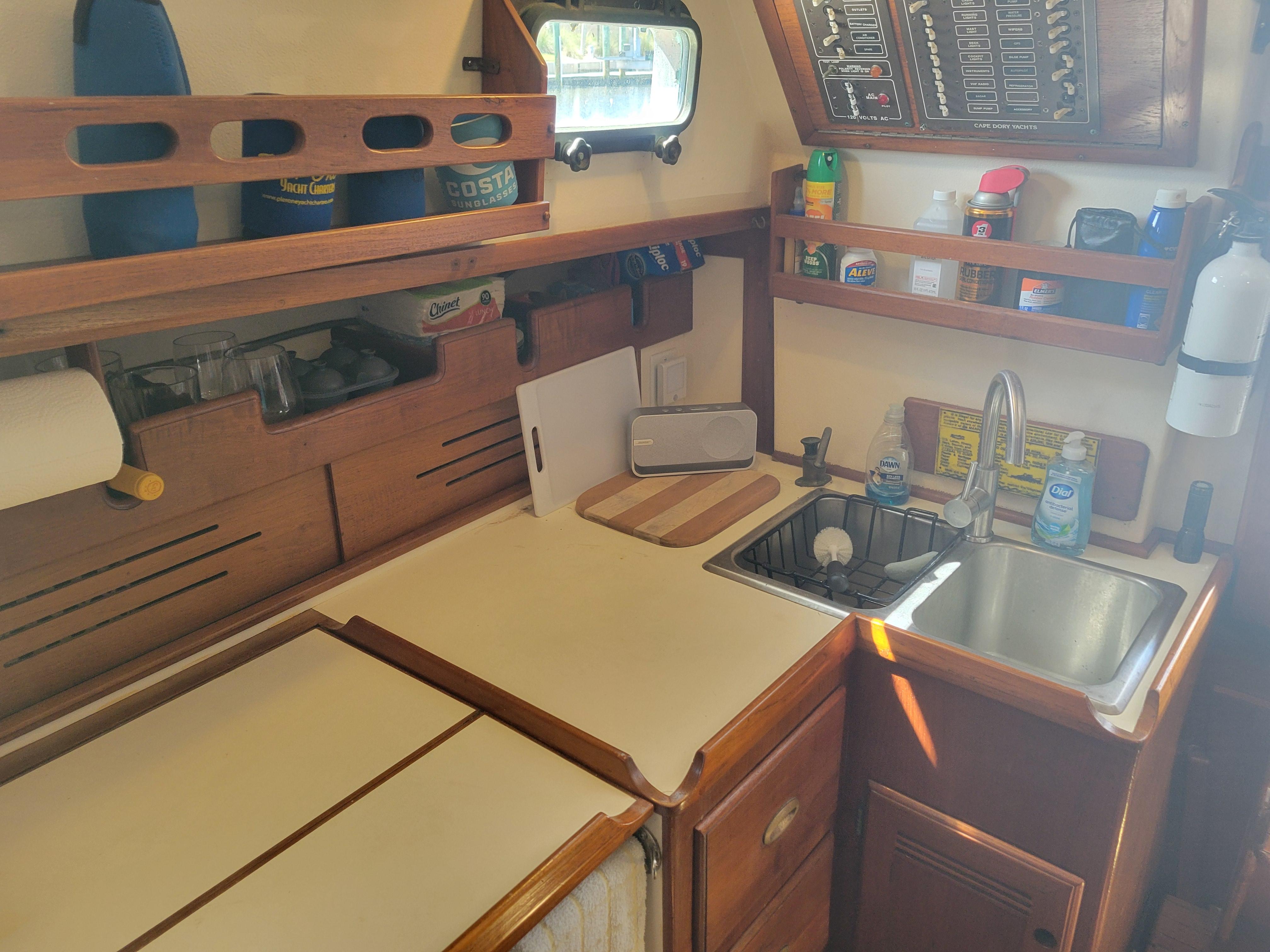 1989 Cape Dory MS300 - 30