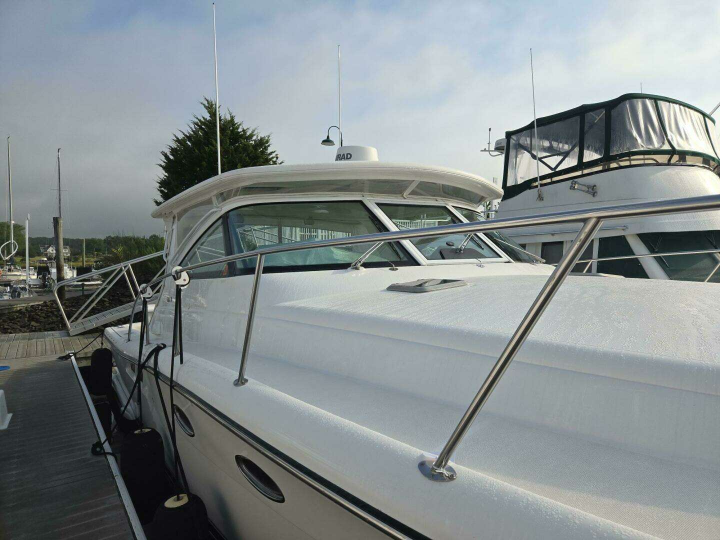 2001 Tiara Yachts 3800 Express - Image 11