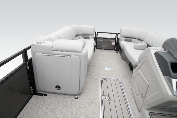 2025 Regency 230 LE3 Sport - 40