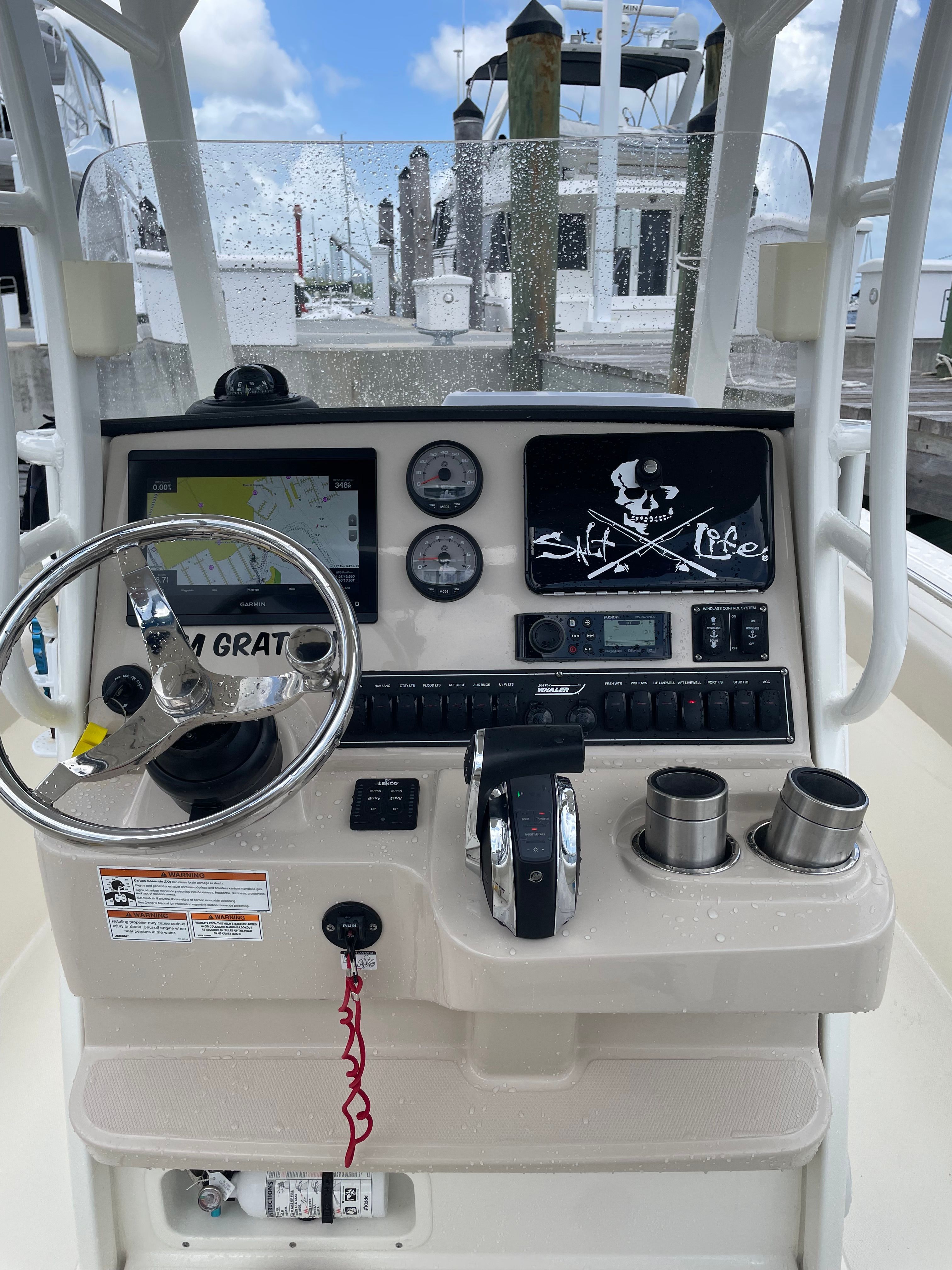 2021 Boston Whaler 230 Outrage - 7