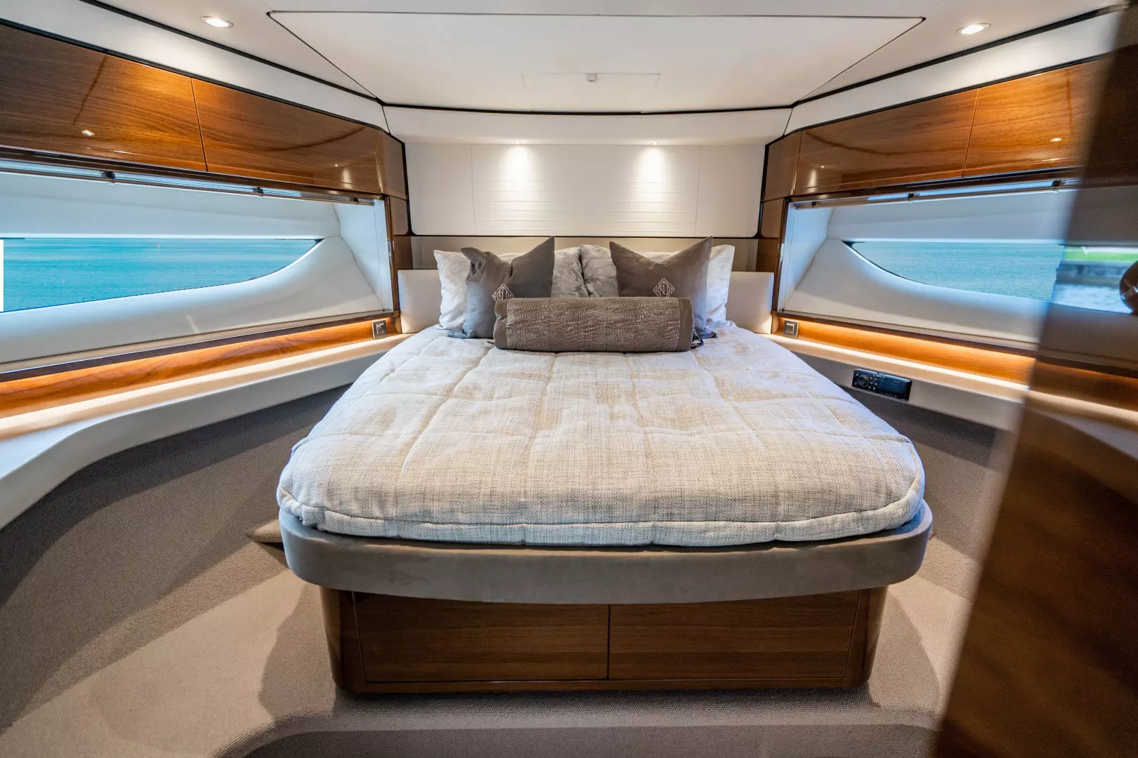 2018 Princess F62 - Image 87