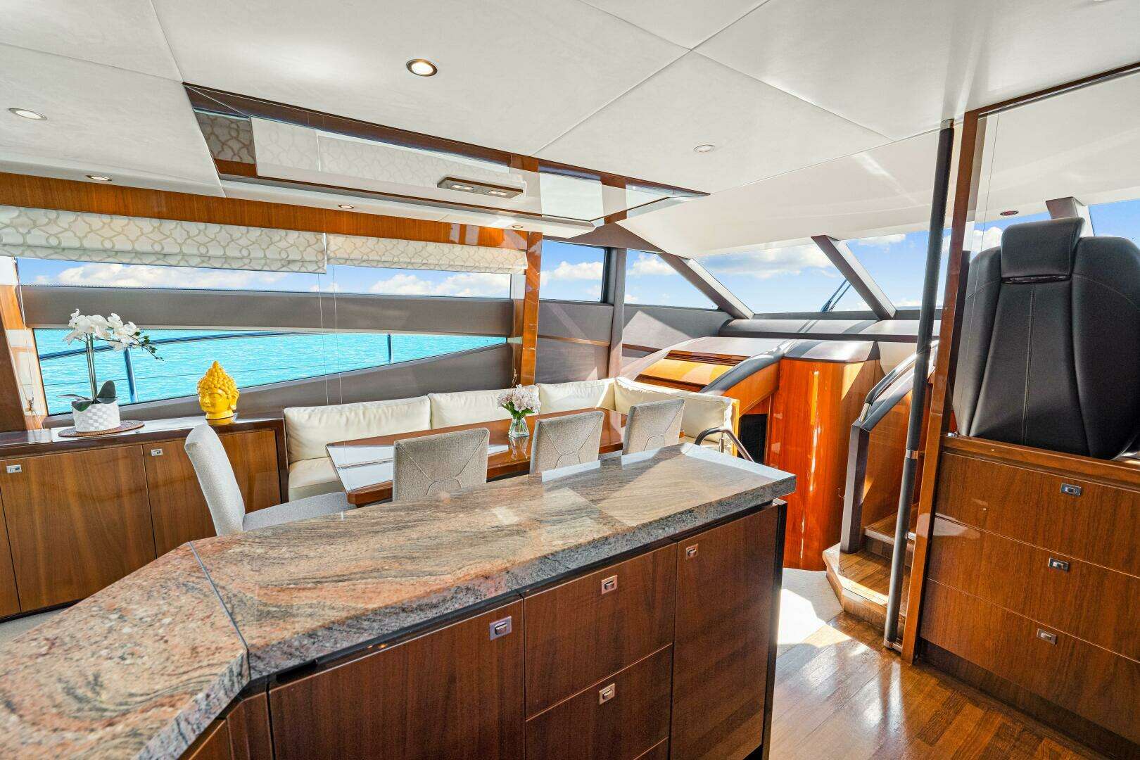 2014 Princess Y72 - Image 130
