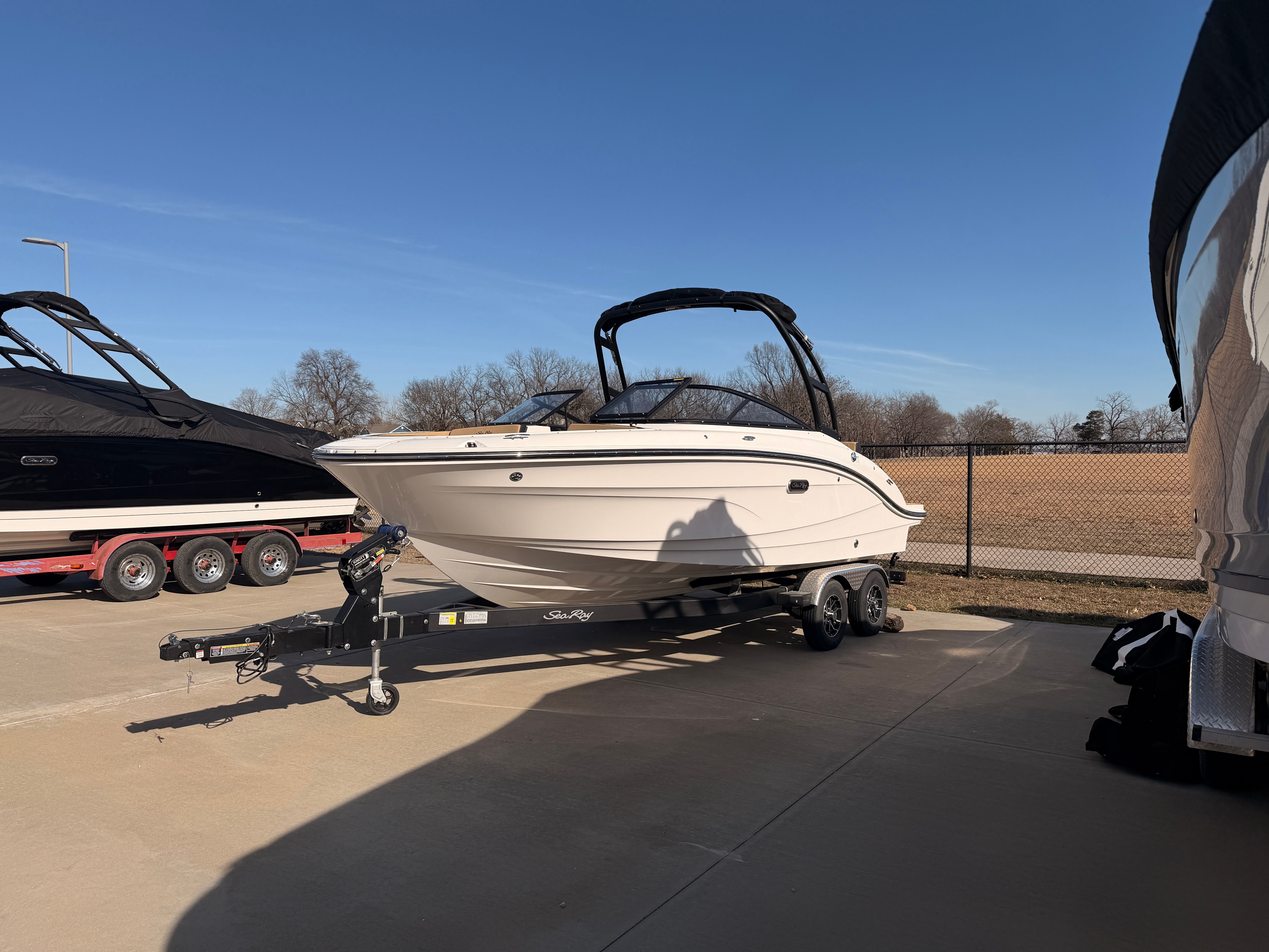 2026 Sea Ray SPX 210