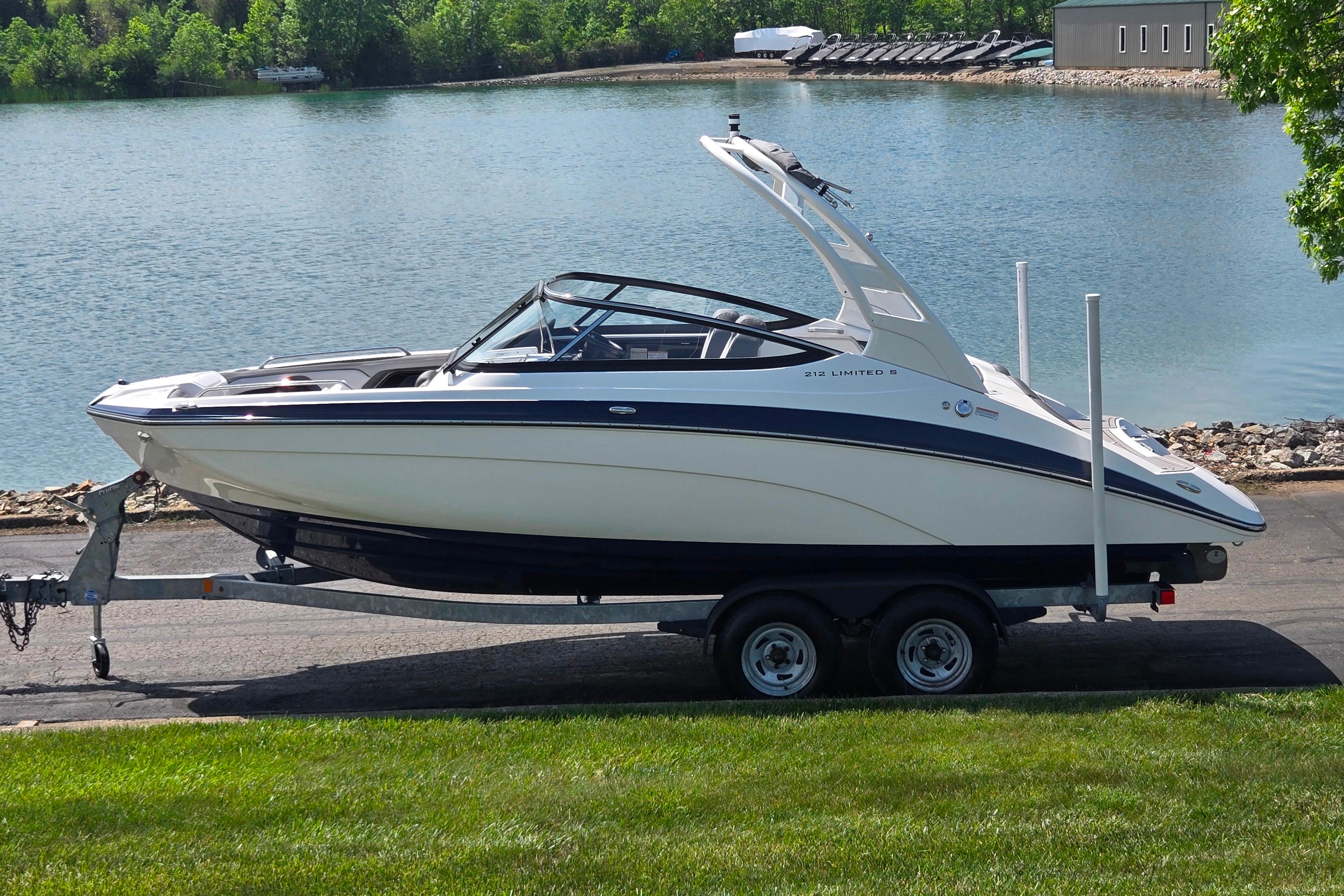 2019 Yamaha Boats 212 Limited S