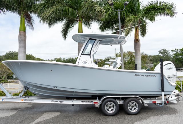 2026 Sportsman Open 232 Center Console