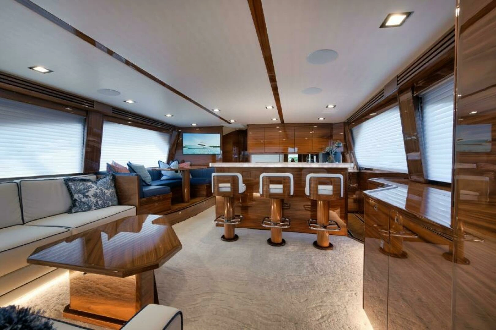 2024 Viking 68 Convertible - Image 5