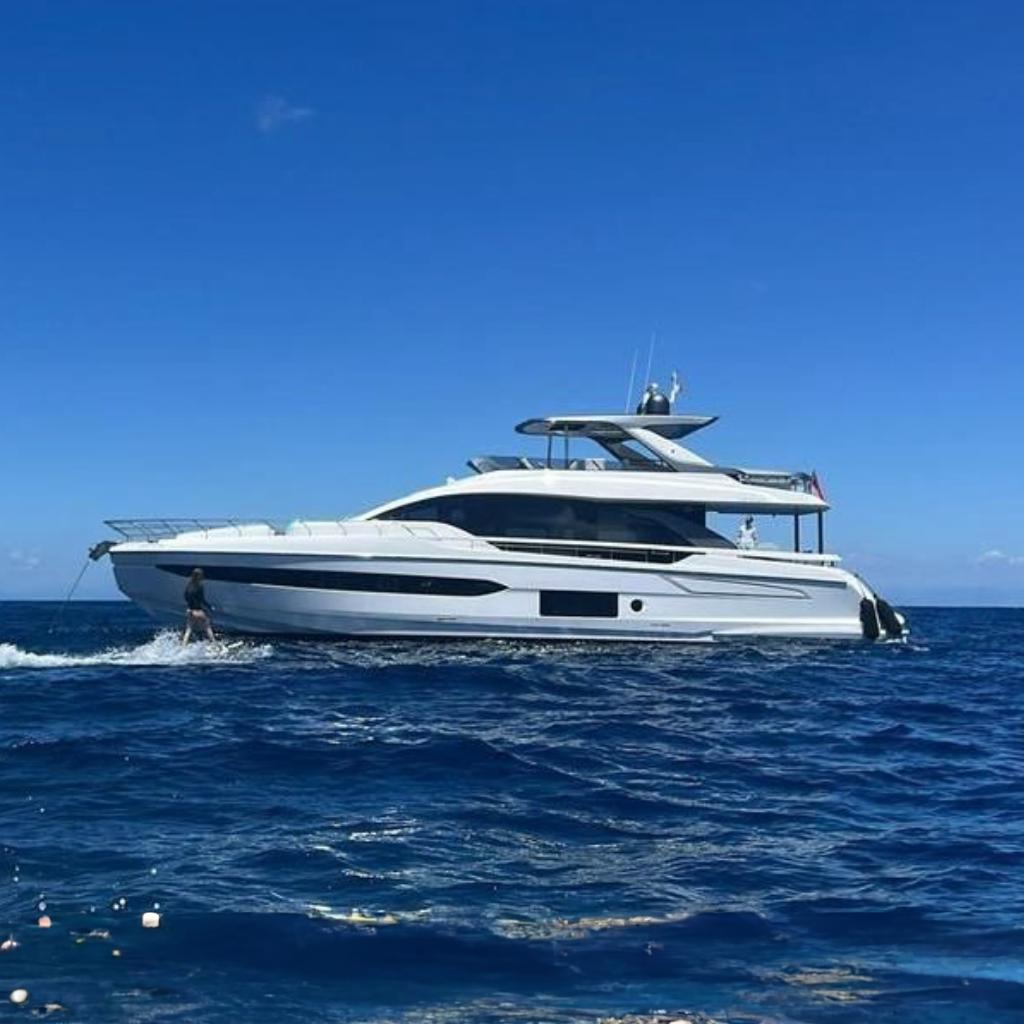2025 Azimut Fly 78
