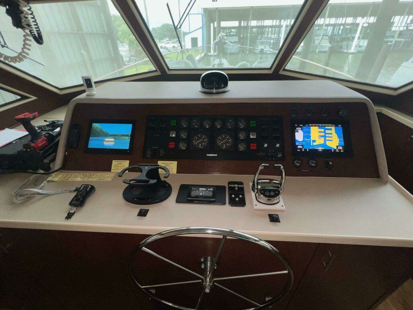1988 Hatteras Motor Yacht - Image 43