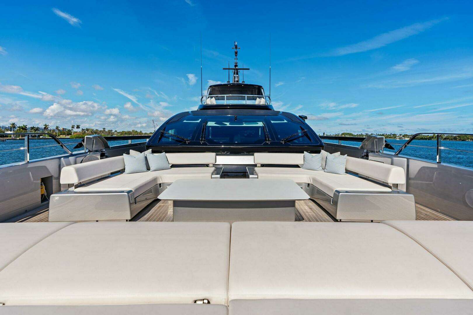 2025 Riva Bellissima - Image 16