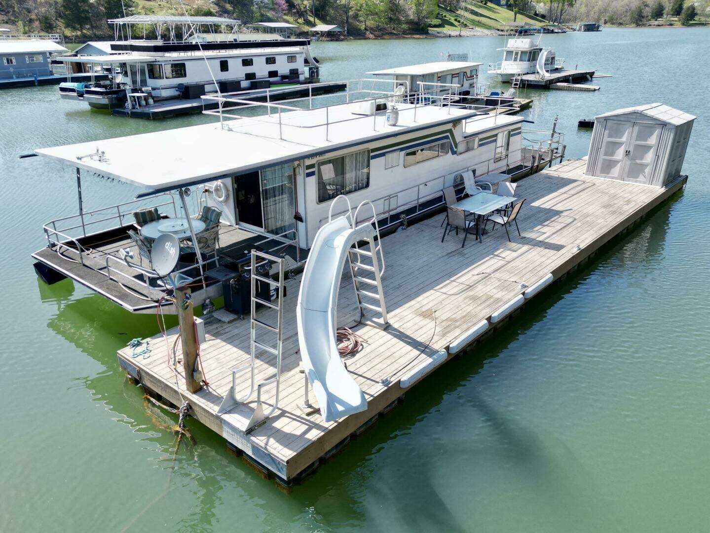 1977 Sumerset 14 x 58 Aluminum Hull Houseboat with Catwalks - Image 2