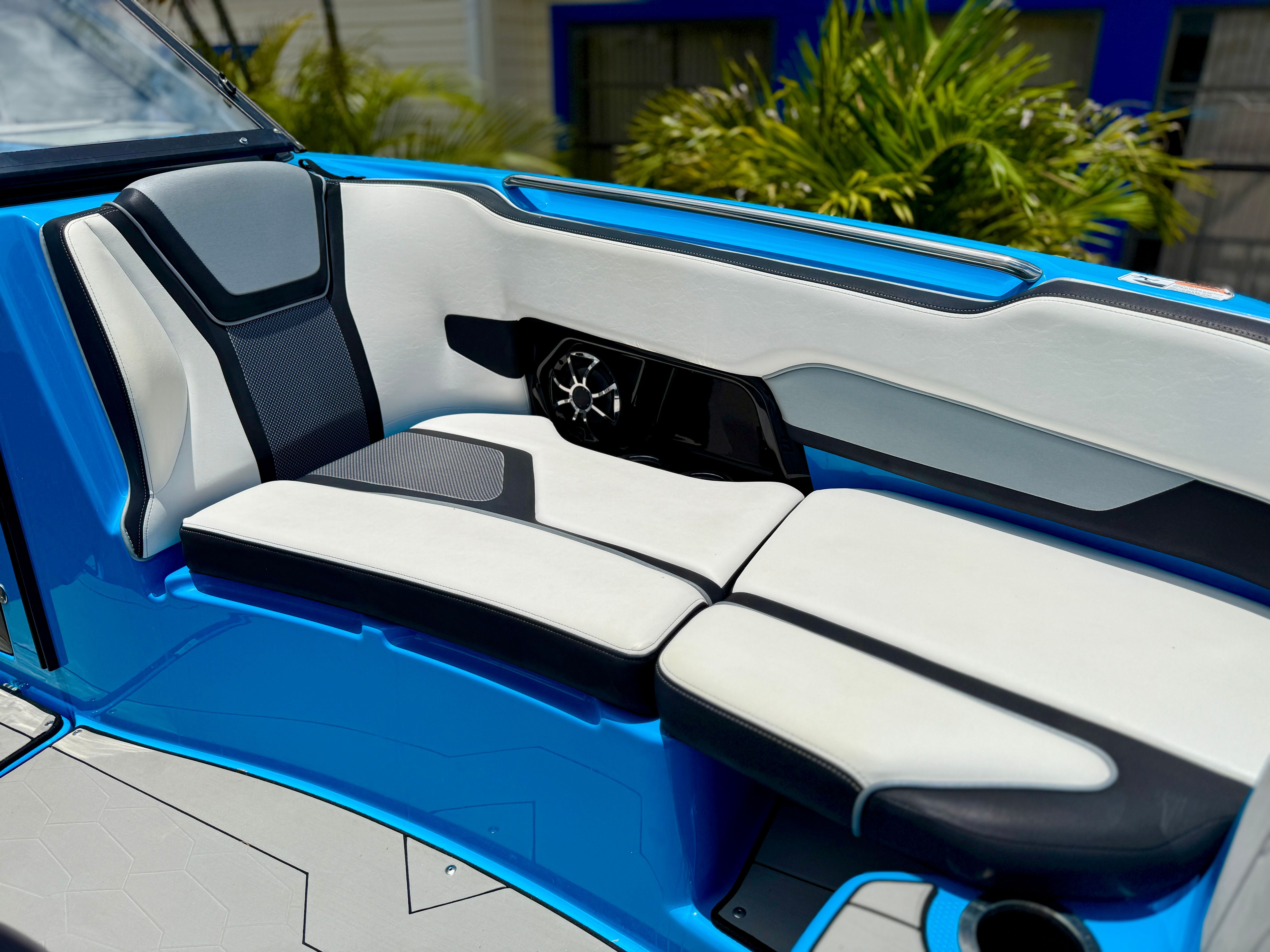2021 YAMAHA 255 XD - Image 27