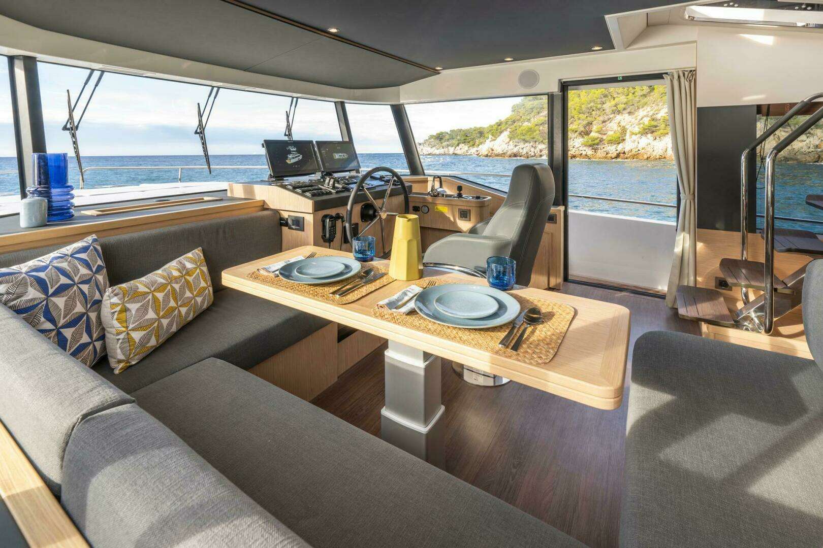 2026 Beneteau Swift Trawler 54 - Image 8
