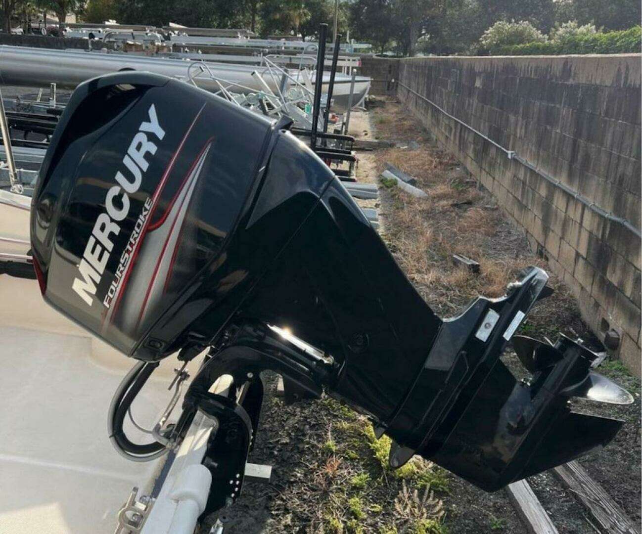 2018 Boston Whaler 150 Super Sport - Image 9