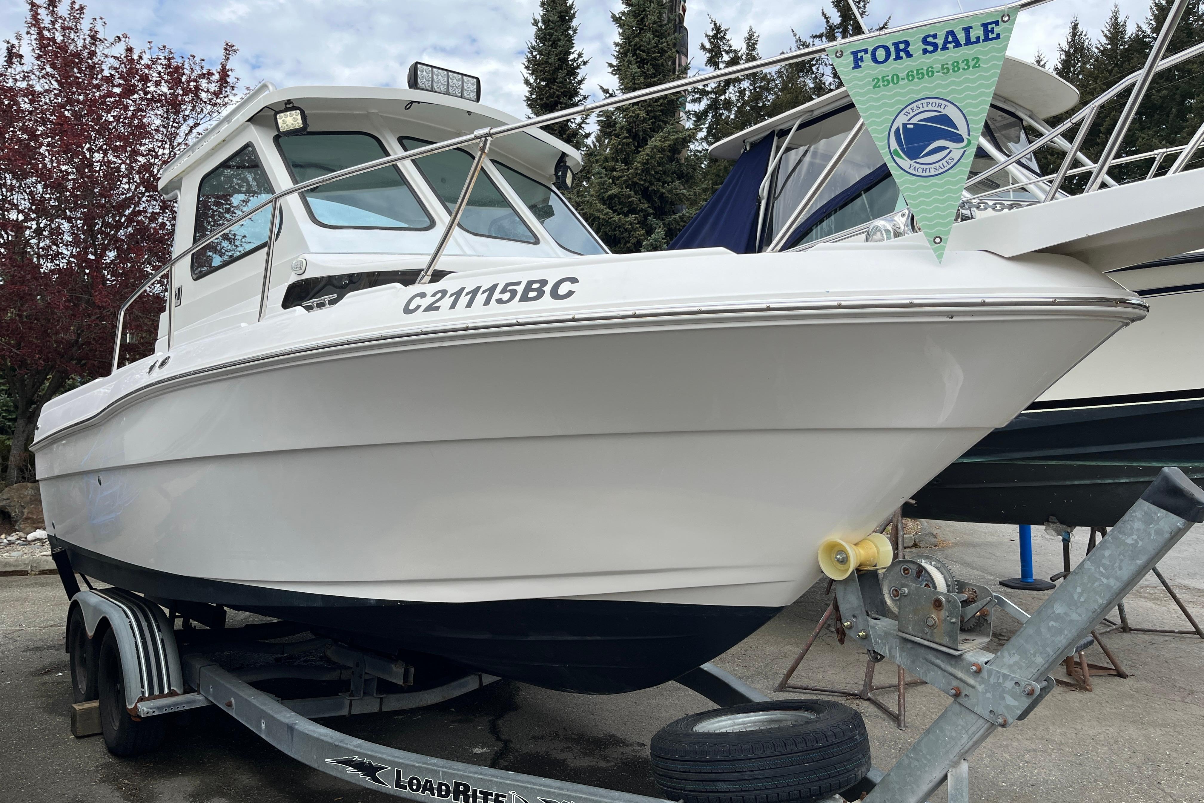 2003 Campion Explorer 682 Sport Cabin