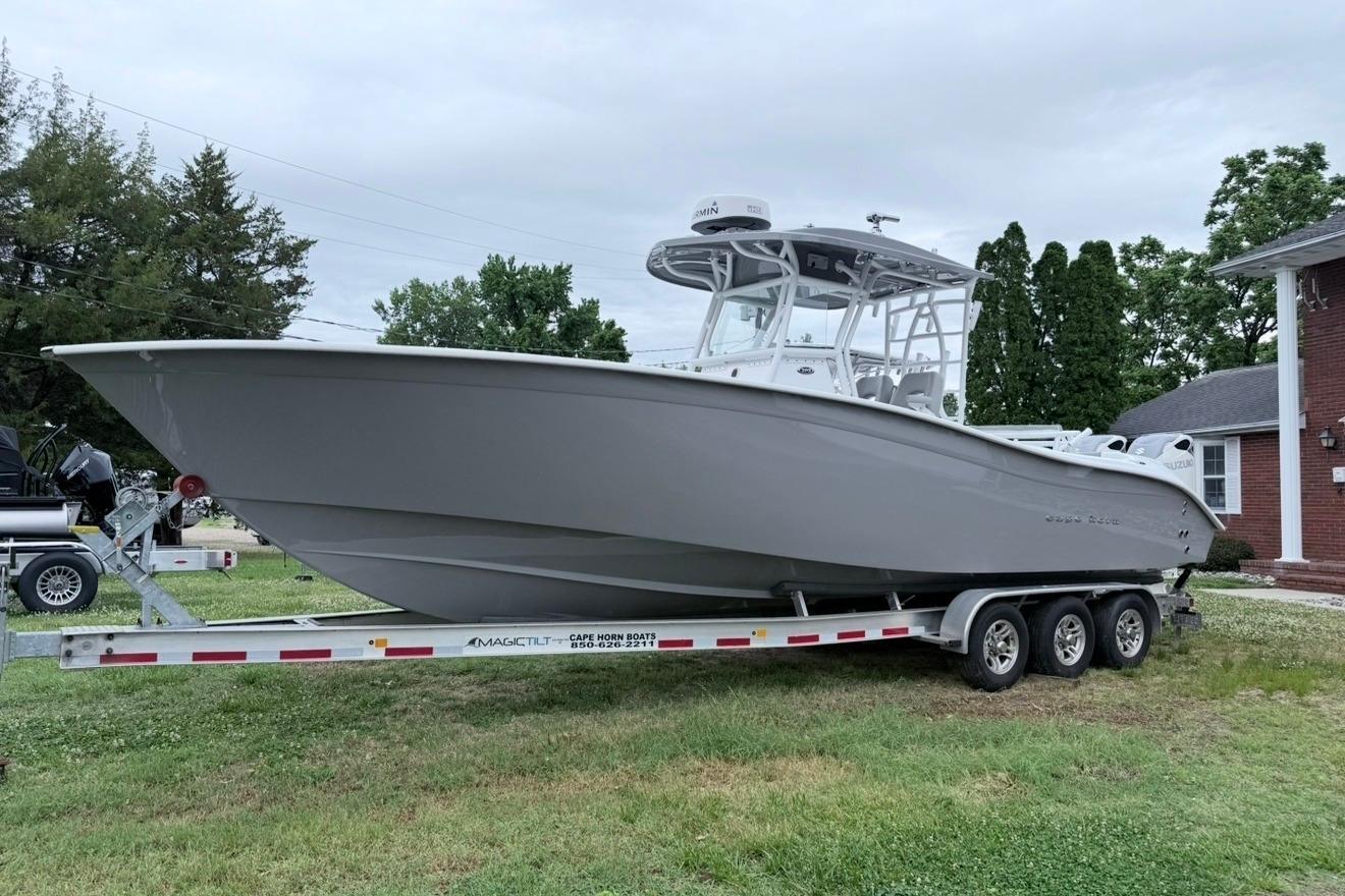 2019 Cape Horn 32 XS