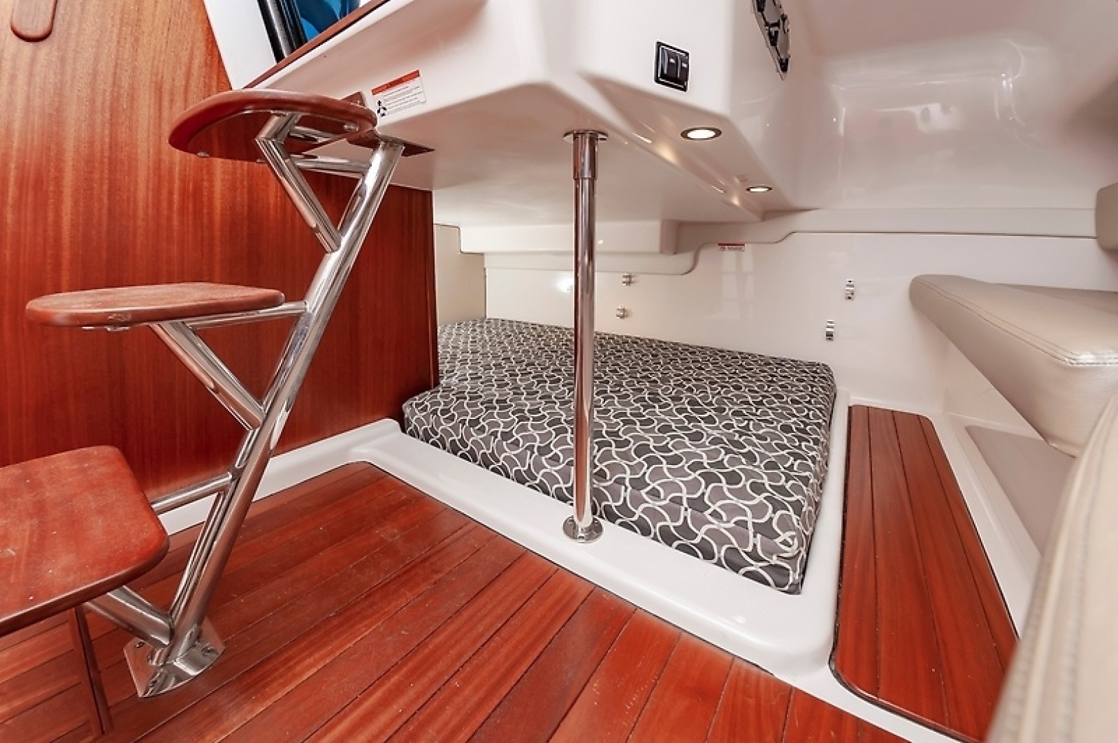 2015 Pursuit 385 OS - Image 35