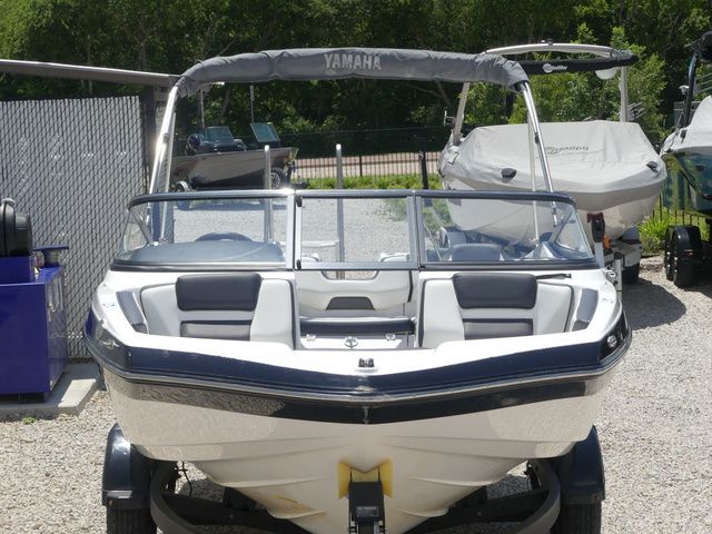 2020 Yamaha Boats SX195 - 3