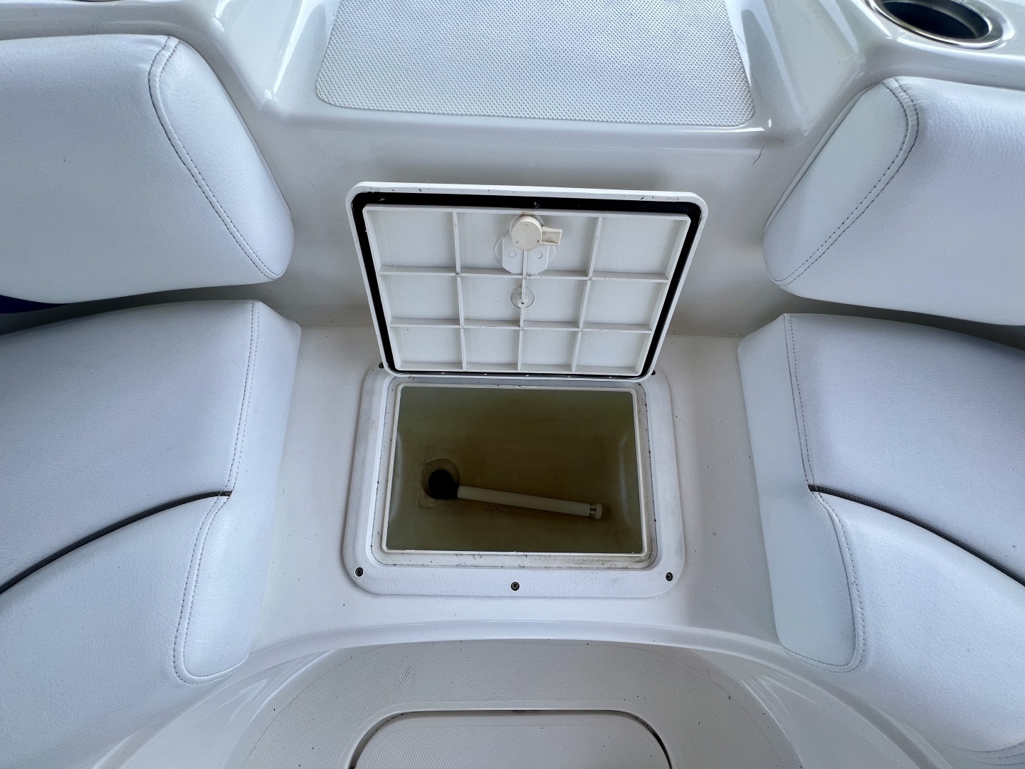 2013 Hurricane SunDeck 187 OB - Image 25