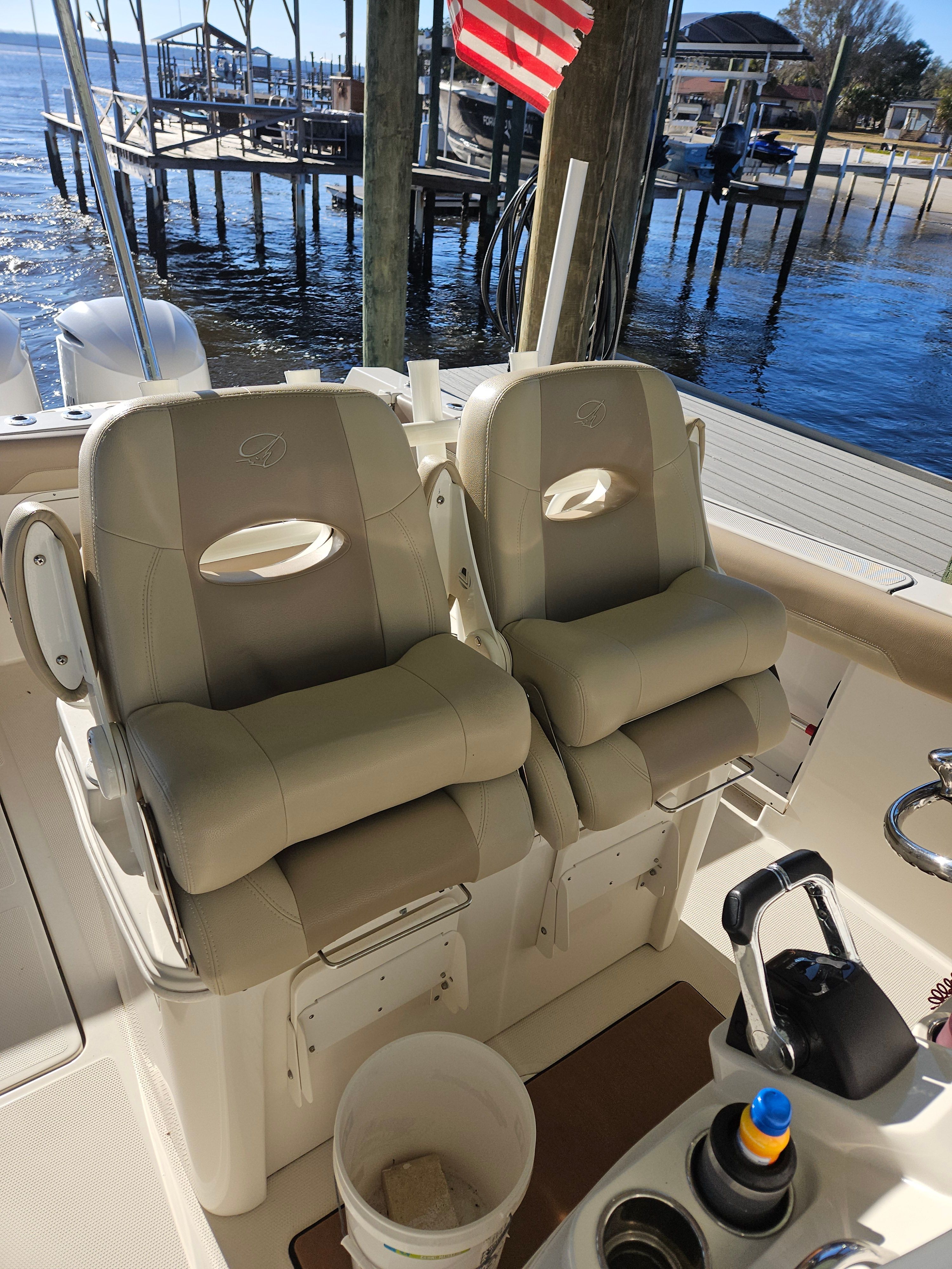 2019 Sailfish 290 CC - 4