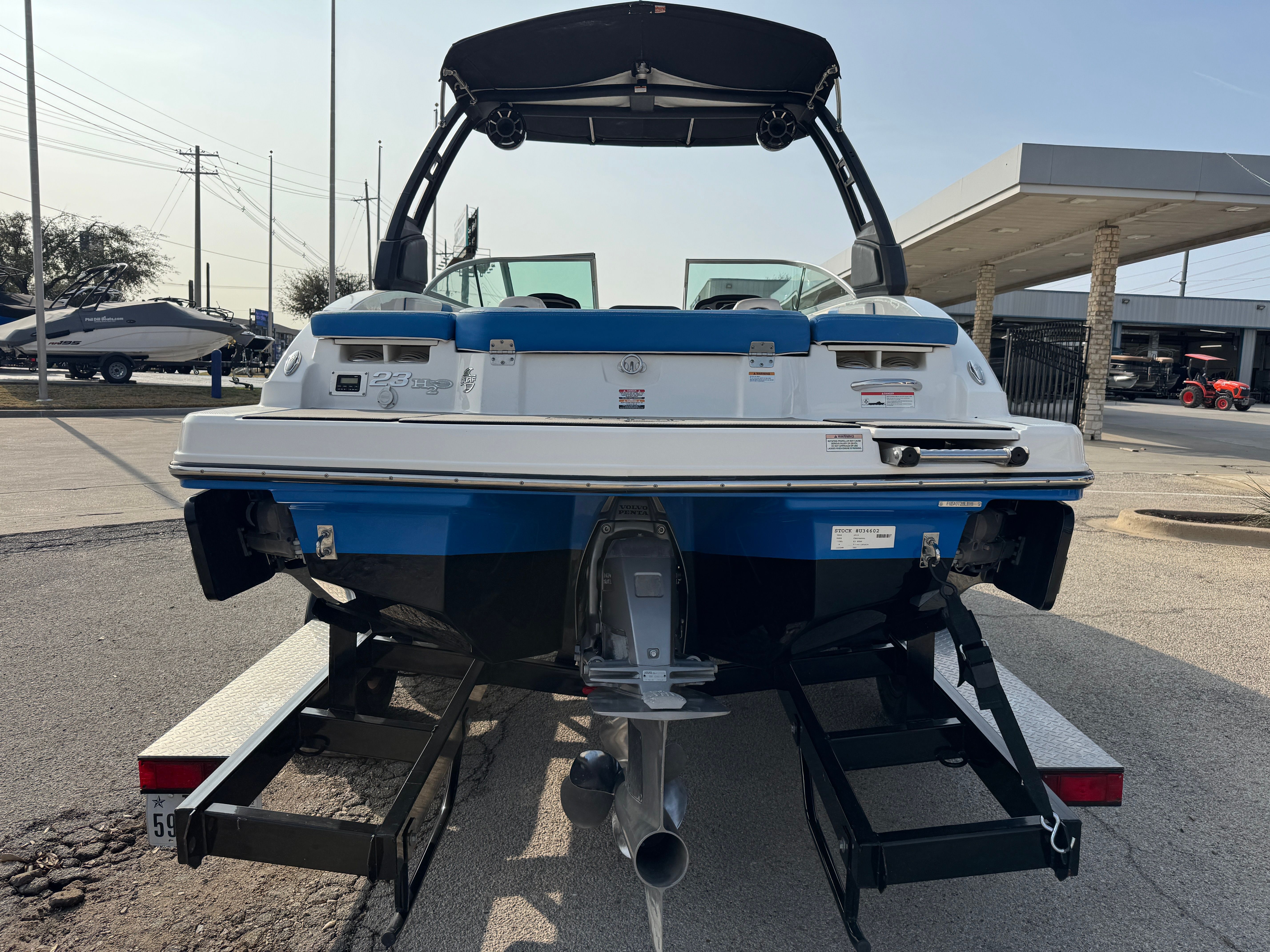2019 CHAPARRAL 23 SURF - Image 16