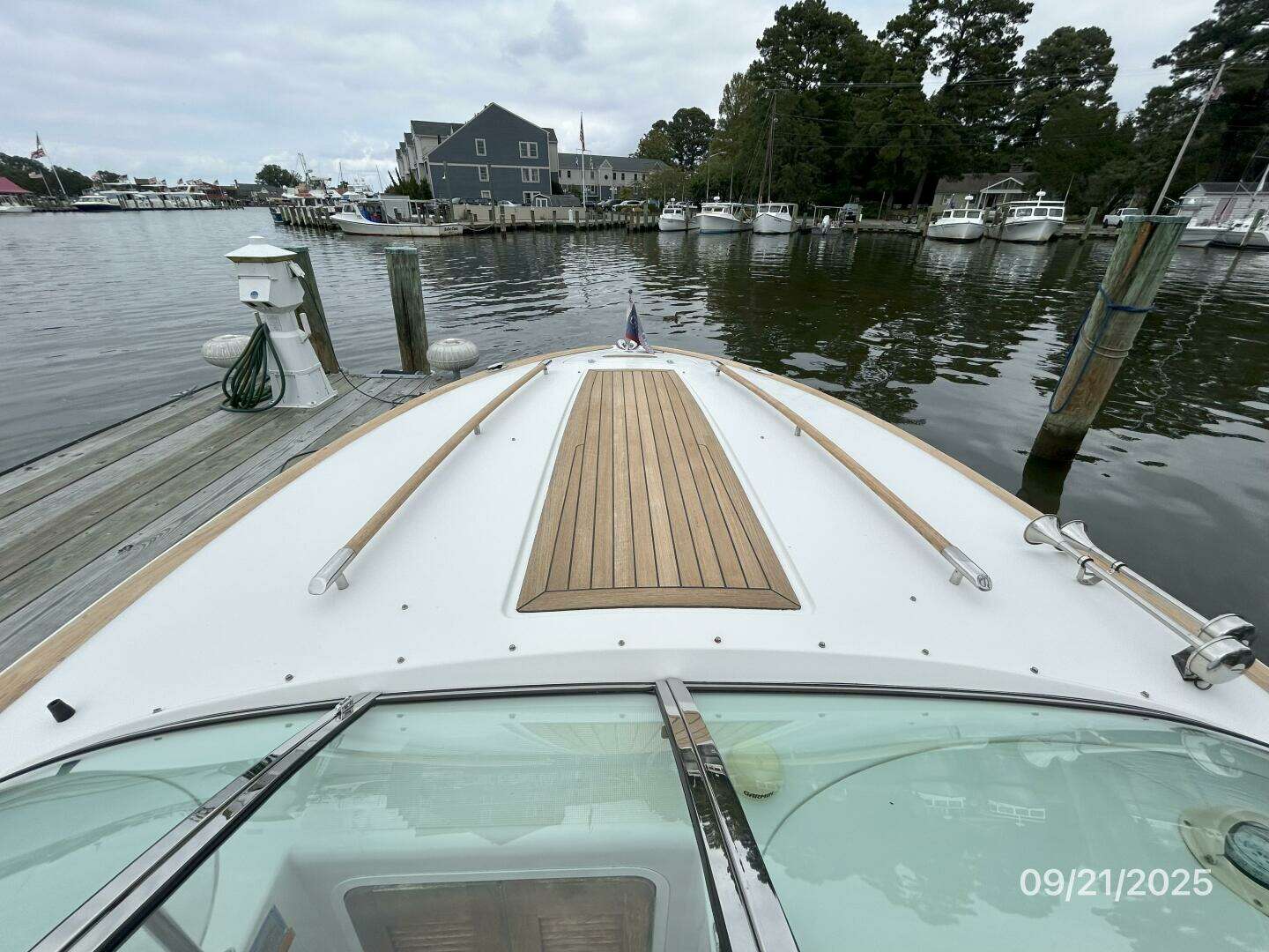 2006 Chris-Craft Corsair Heritage Edition - Image 14