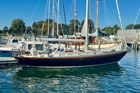 1999 Hinckley Sou'wester 52