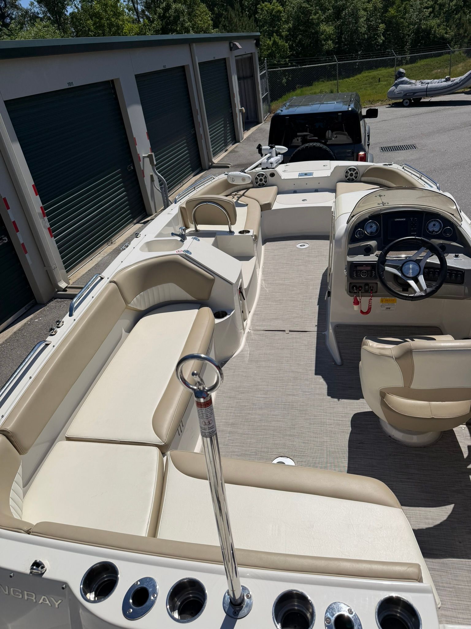 2018 Stingray 212 SC - 5