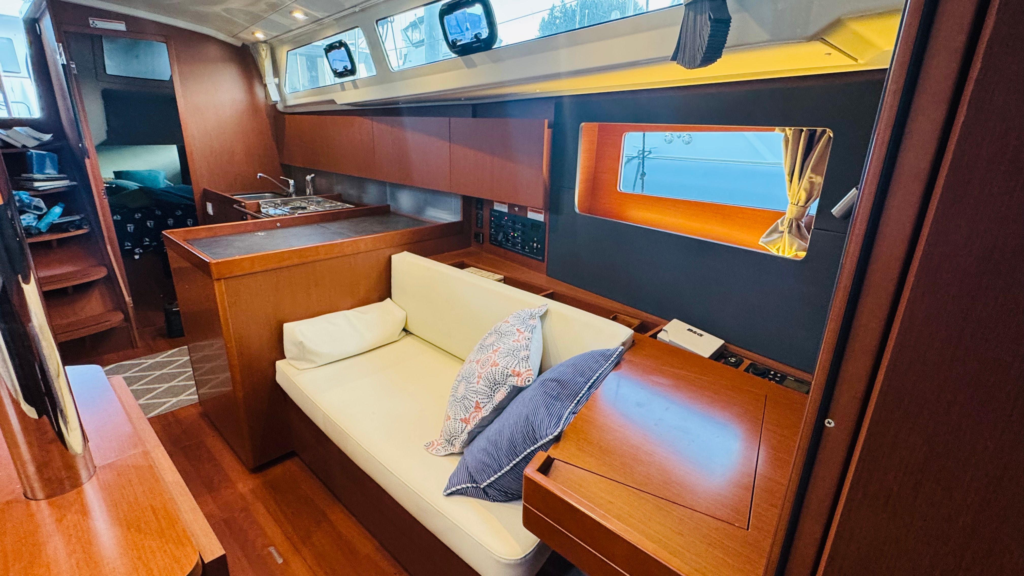2018 Beneteau Oceanis 41.1 - 14
