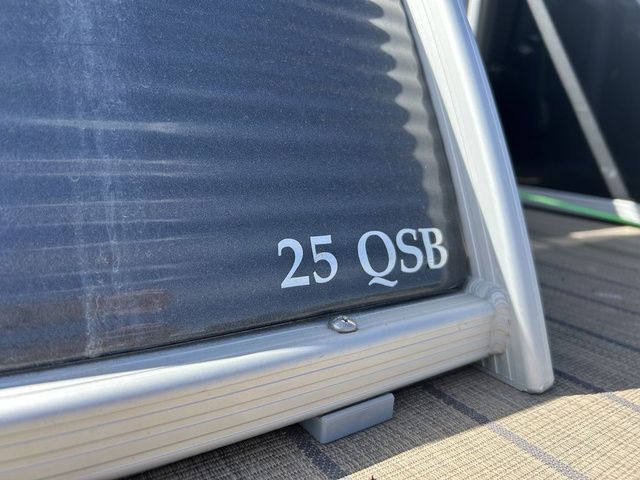 2019 Bennington 25 QSBIO - 8