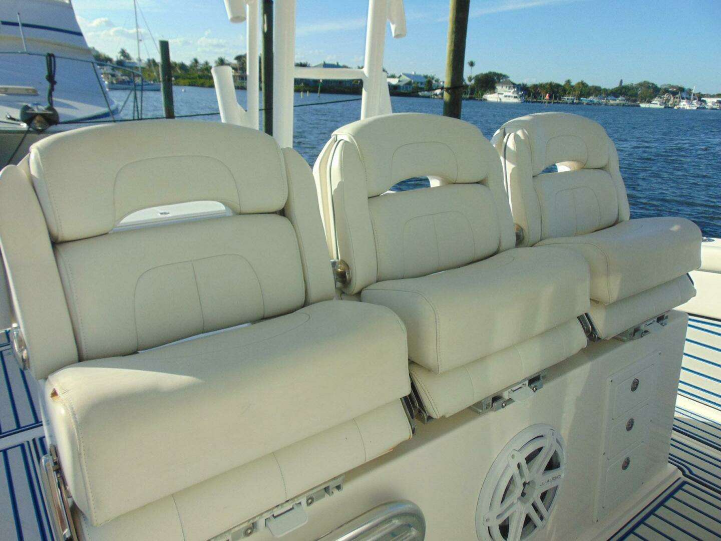 2019 Stamas 390 Tarpon - Image 23