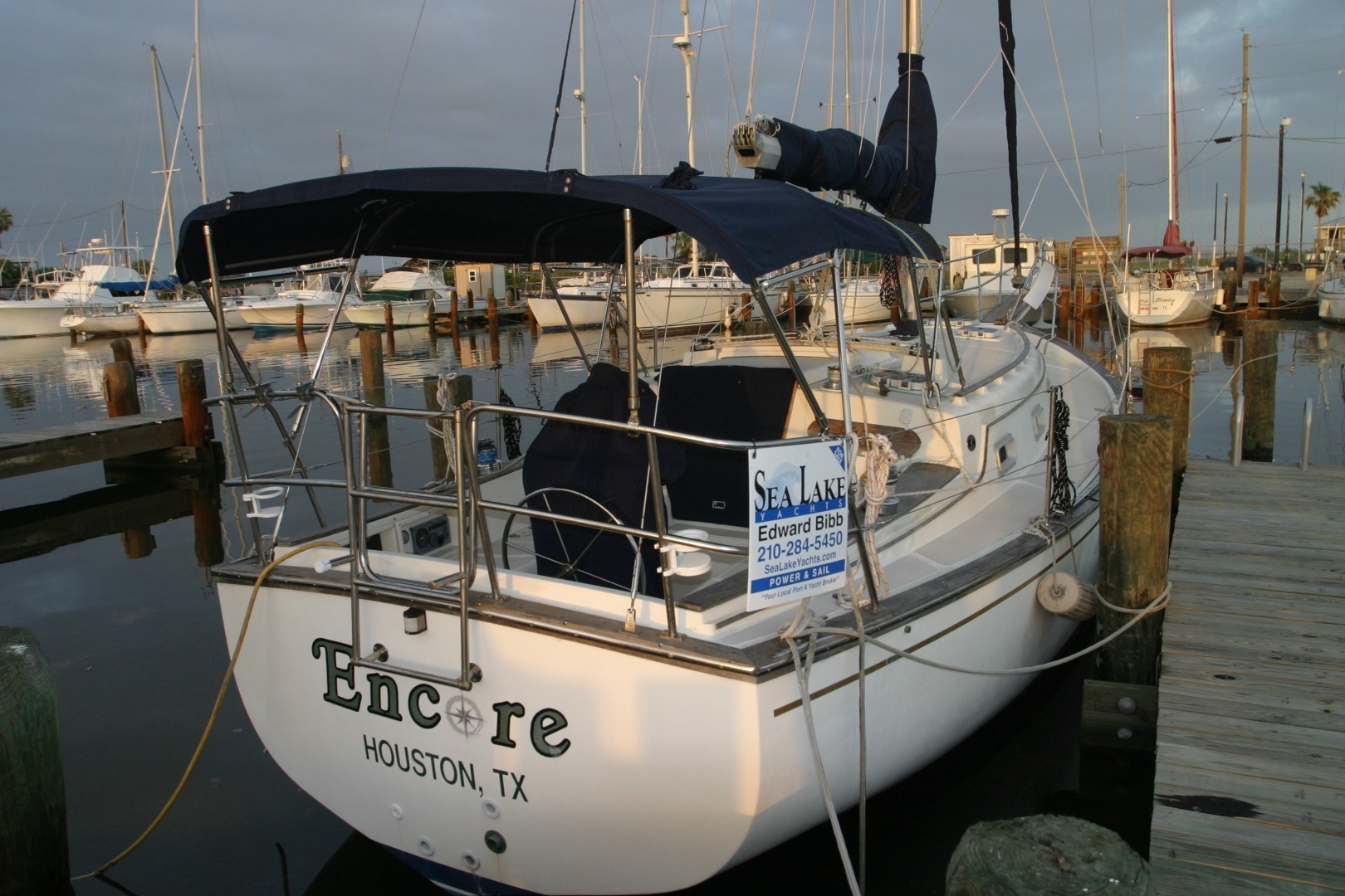 1986 Island Packet 31 - Image 17