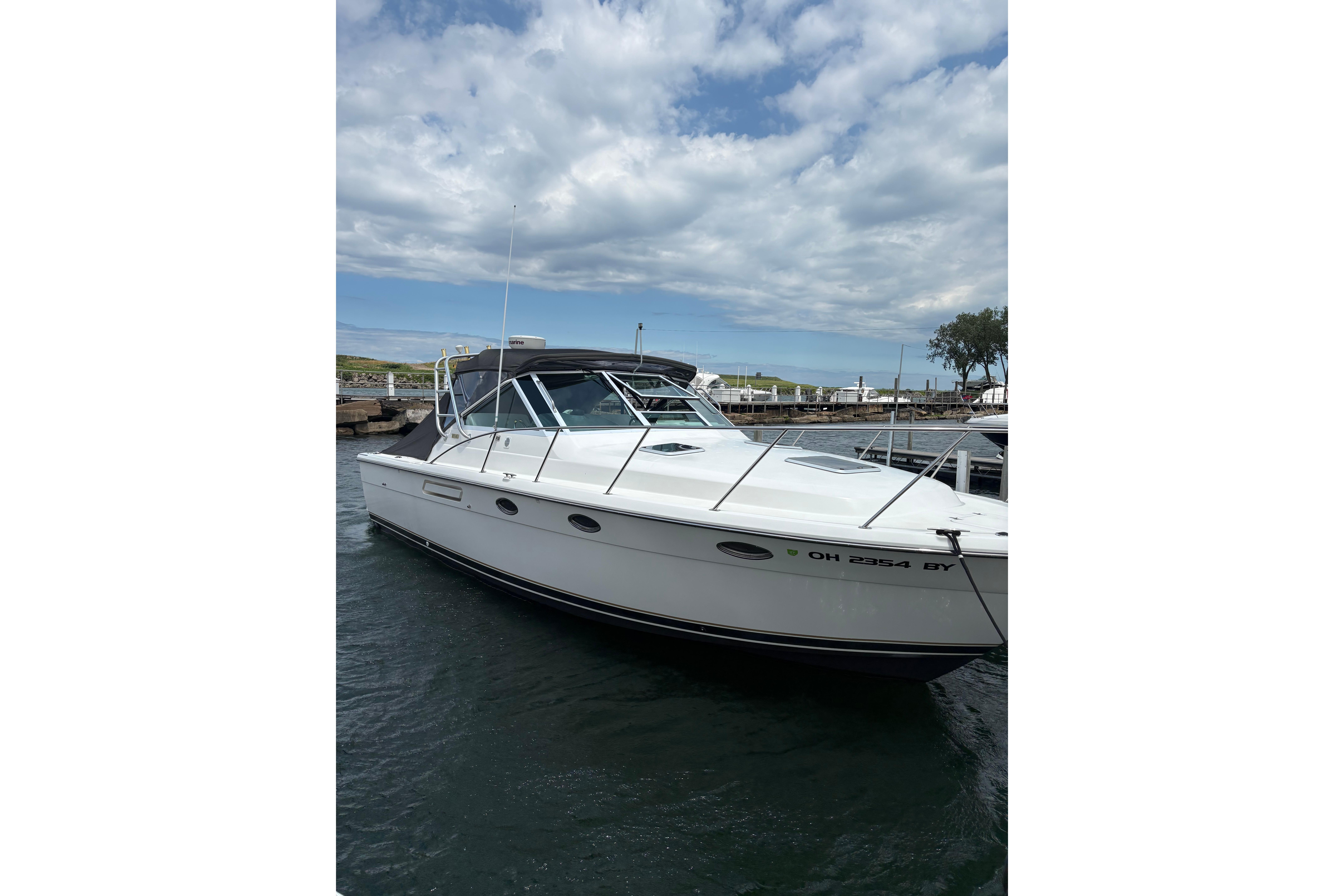 1999 Tiara Yachts 3100 Open