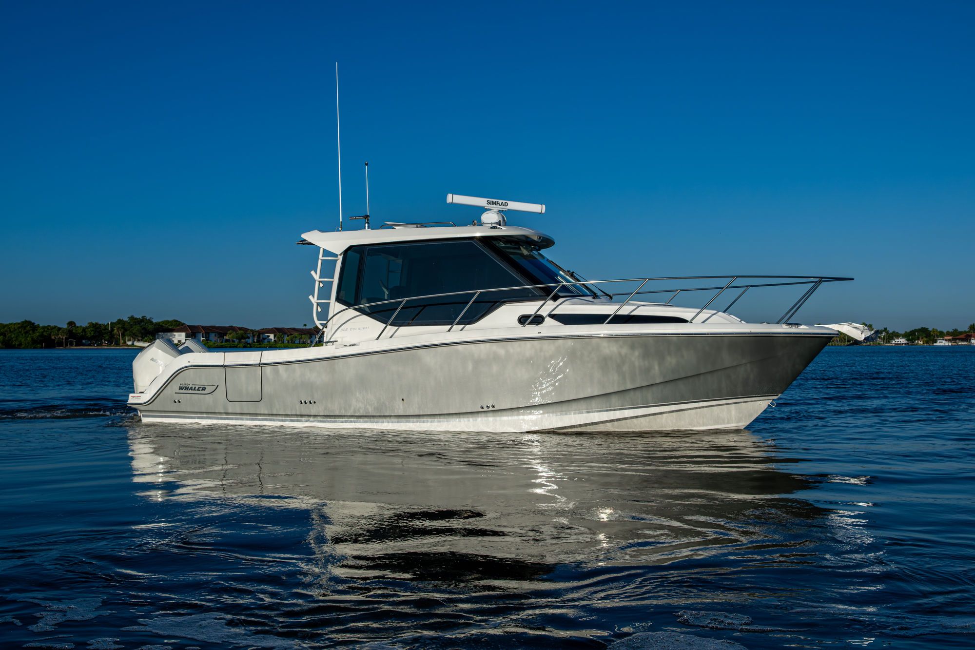 2023 BOSTON WHALER 325 CONQUEST - Image 13
