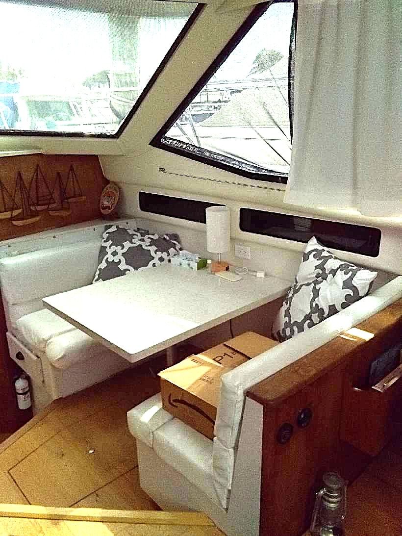 1995 Carver 35