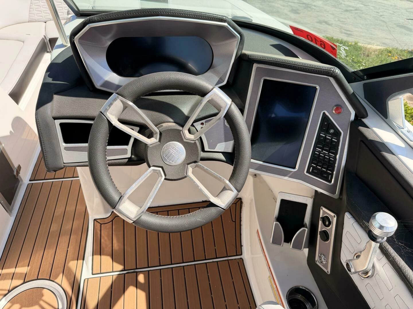 2021 Mastercraft X24 - Image 7