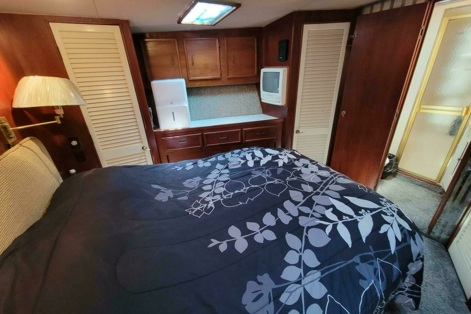 1985 Ocean Yachts 55 Super Sport - Image 6
